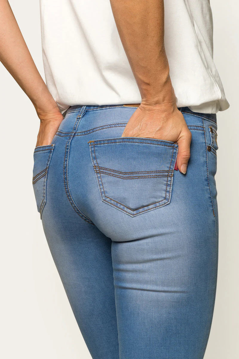 SOPHIE WOMENS SKINNY LEG JEAN - BRIGHT BLUE - Ringers Western Toowoomba